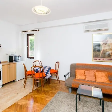 Harlekin 두브로브니크